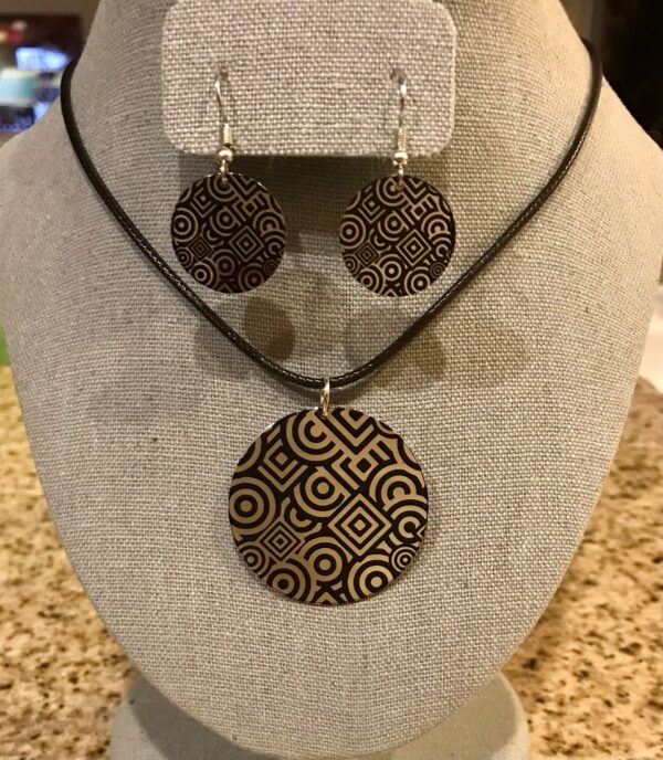 Geometric Design Pendant Necklace and Earring Set