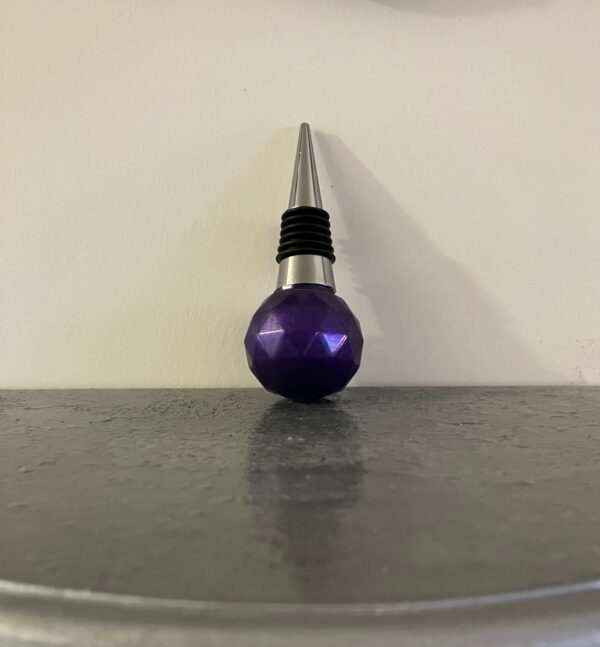Dark Purple Resin Wine Stopper #2, 1OAKG