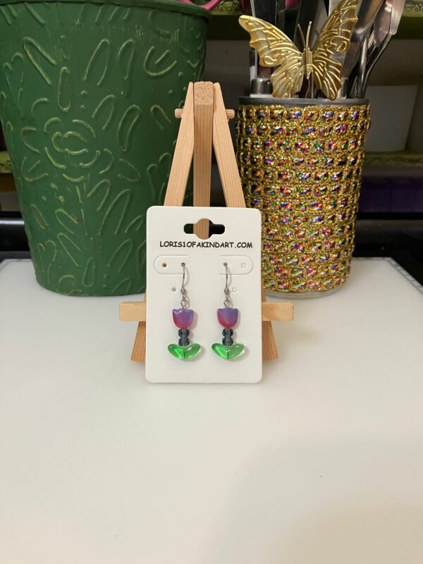 Lt. Blue and Red Tulip with Dark Indigo Crystal Glass Beaded Dangle Earrings