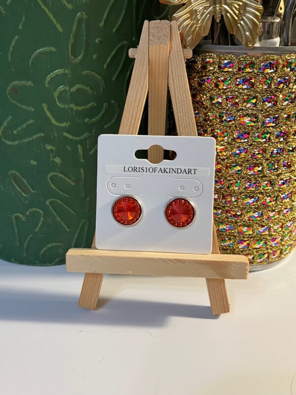 Red Shiny Eye-Catching Faceted Sunflower Design Stud Earrings, 1OAKG